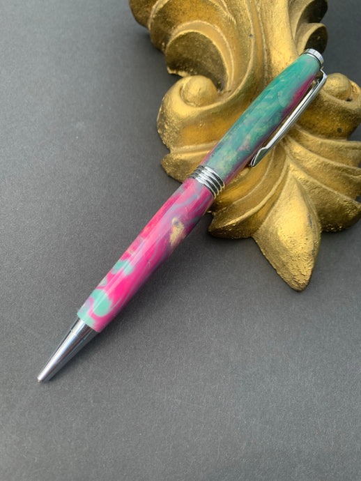 Pink and blue pen for teacher gift. 